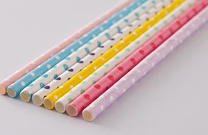 星巴克換用紙吸管，這背后的意義？